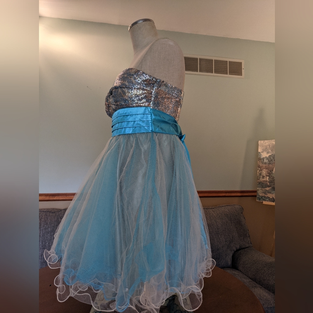 Blue Heart 🩵 💙 Sequin strapless dress super princess vibes whimsical fairy 🧚 - Picture 2 of 11